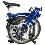 Brompton C Line Explore - 6-Speed - Mid Bar - Standard Seatpost - Dynamo - 16" Folding Bike - 2022 - picadilly blue matt - Image 3