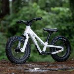 Shotgun Dirt Hero - 12" Children's Balance Bike - white - Image 3